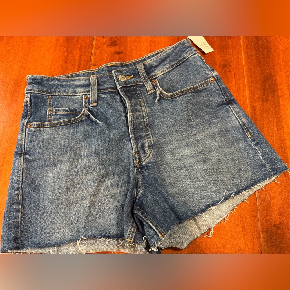 Old Navy Sky-Hi A-Line Denim Shorts size 4